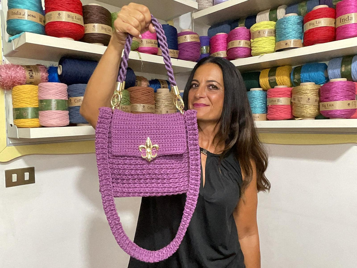 Kit uncinetto Borsa "Giglio" di Tiziana Volpe